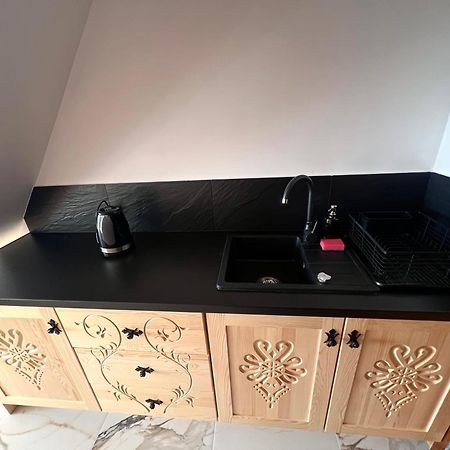 Rozeta Apartamento Witów Exterior foto